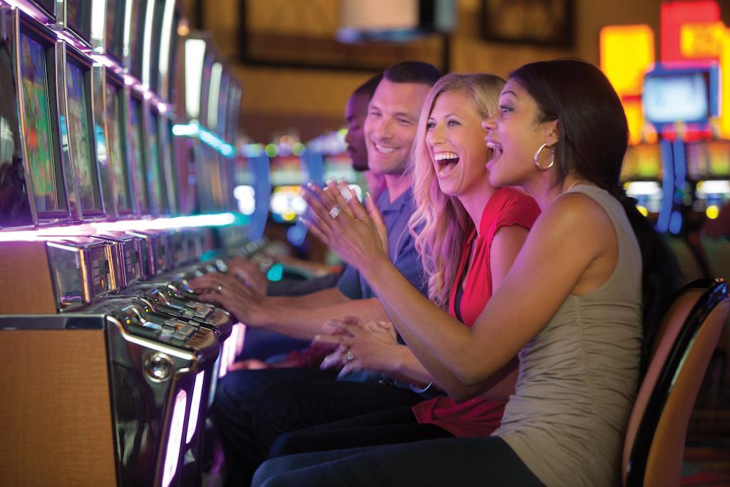 Hollywood Casino Joliet Hotel Eksteriør billede